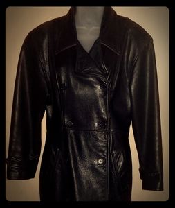 💜EUC 💯 leather jacket